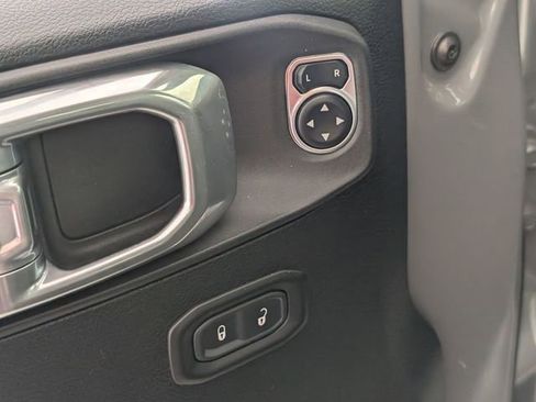 Used 2021 Jeep Wrangler Unlimited Sport AWD/4WD image 11