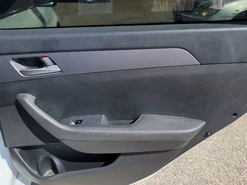Used 2018 Hyundai Sonata SE FWD image 27