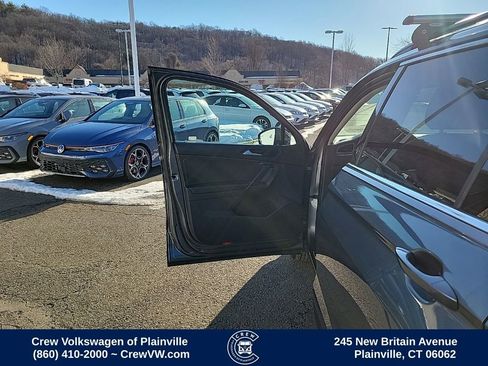 Used 2019 Volkswagen Tiguan SE image 37