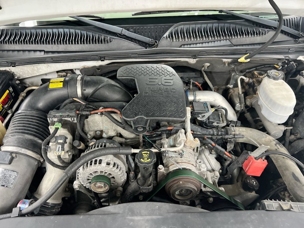 Used 2006 Chevrolet Silverado 2500 LT w/ Heavy-Duty Power Package RWD image 23