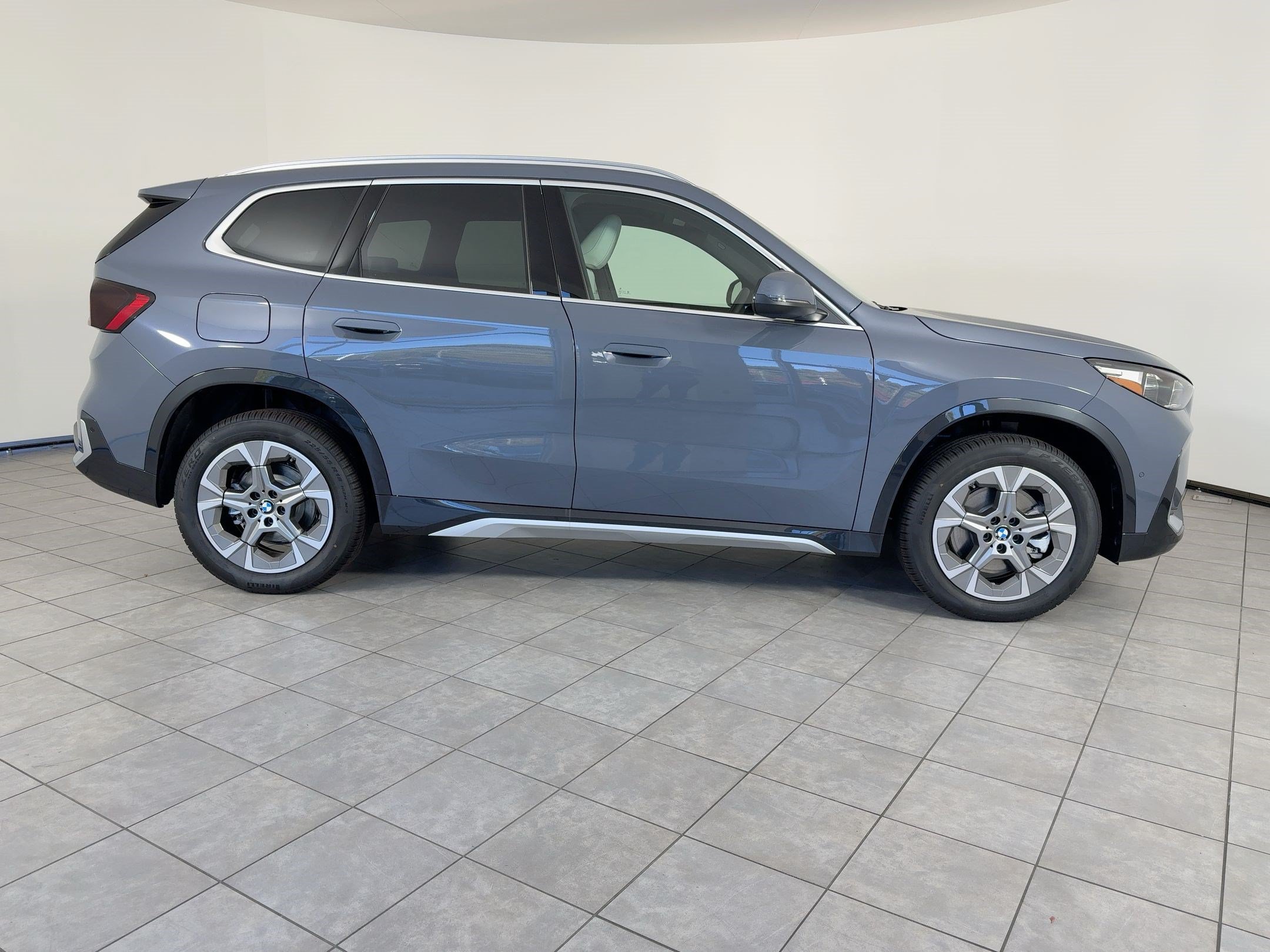 Used 2026 BMW X1 xDrive28i w/ Convenience Package AWD/4WD image 8