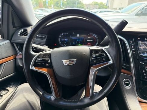 Used 2016 Cadillac Escalade ESV Luxury AWD/4WD image 22