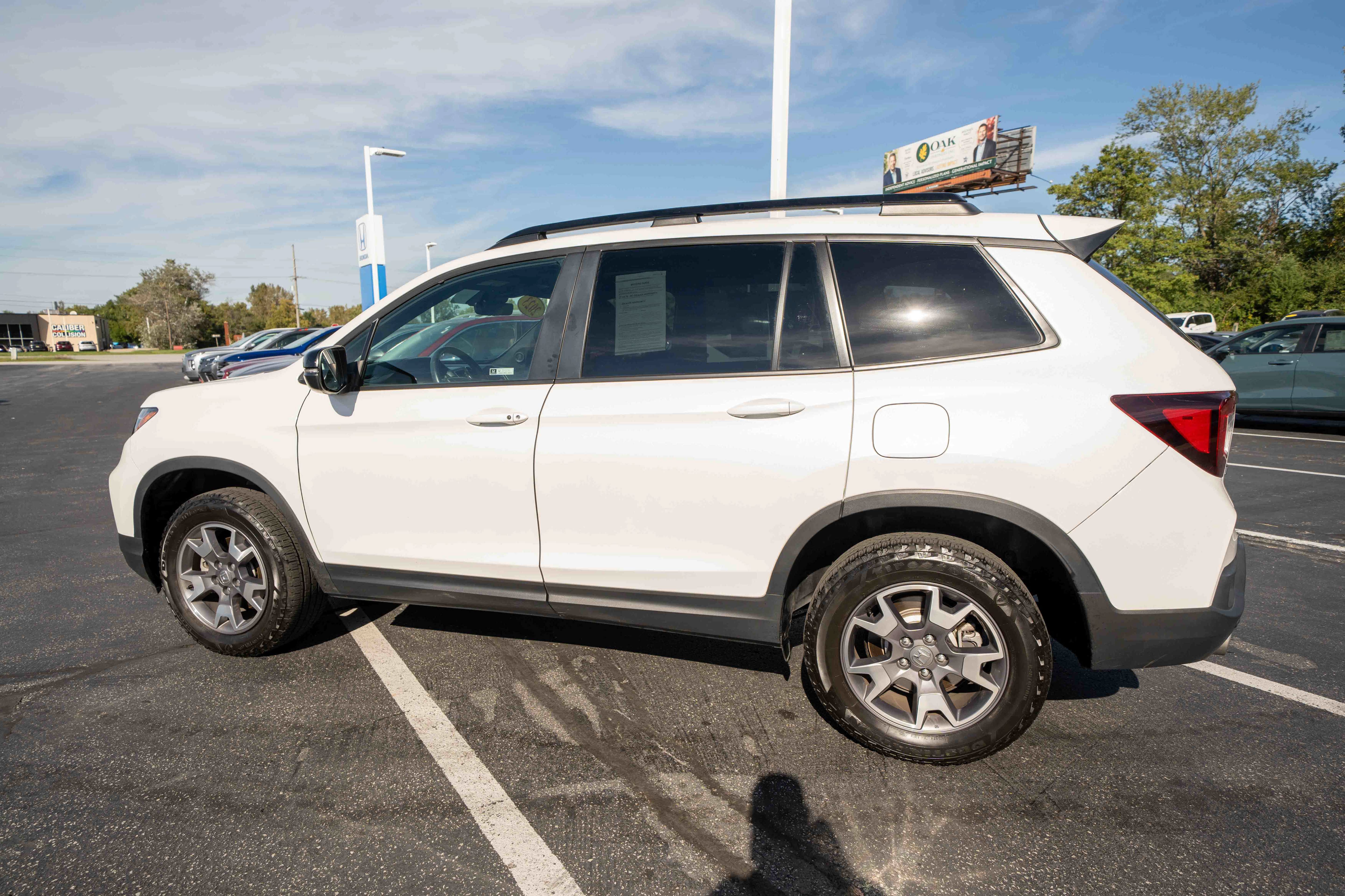 Used 2023 Honda Passport TrailSport image 4
