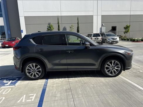 Used 2019 MAZDA CX-5 Grand Touring image 2