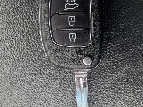 Used 2017 Hyundai Tucson SE image 18