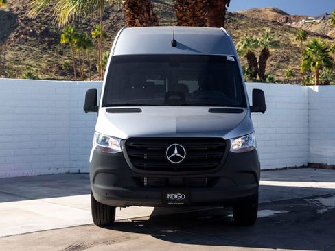 New 2025 Mercedes-Benz Sprinter 2500 image 4