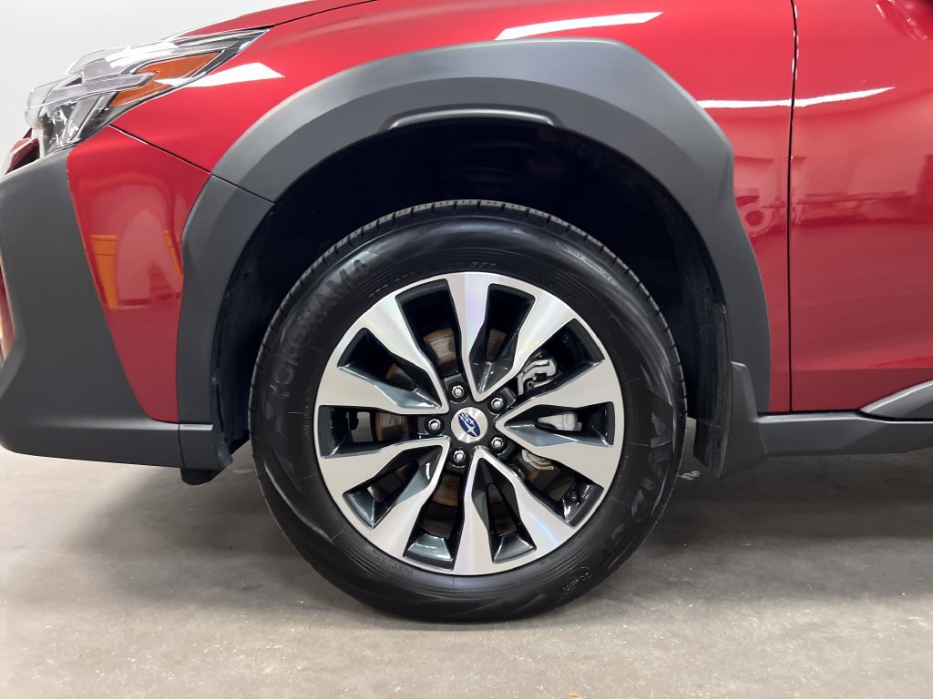 Used 2025 Subaru Outback Limited AWD/4WD image 28