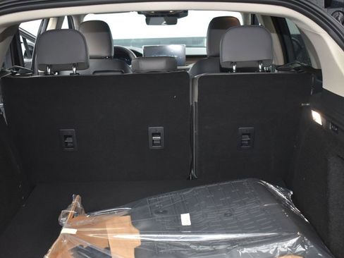 New 2026 Lincoln Corsair Grand Touring image 13