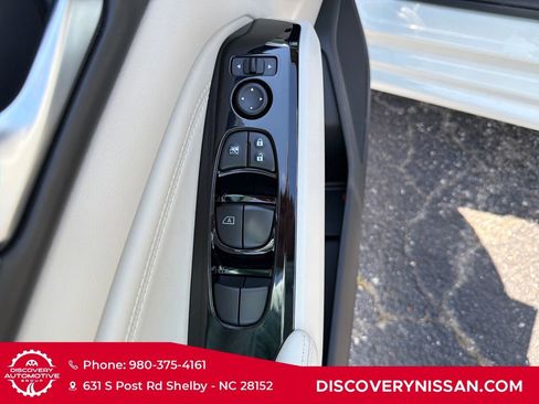 Certified 2021 Nissan Altima 2.5 SV w/ SV Premium Package FWD image 11