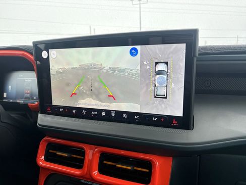 Used 2025 Ford Maverick Tremor image 18