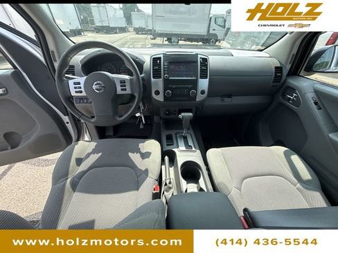 Used 2019 Nissan Frontier SV AWD/4WD image 18