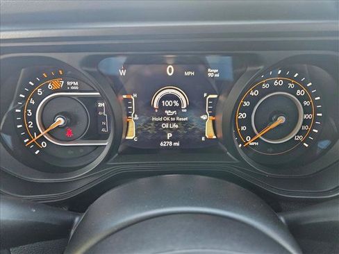 Used 2024 Jeep Wrangler Unlimited Rubicon w/ Technology Group AWD/4WD image 10