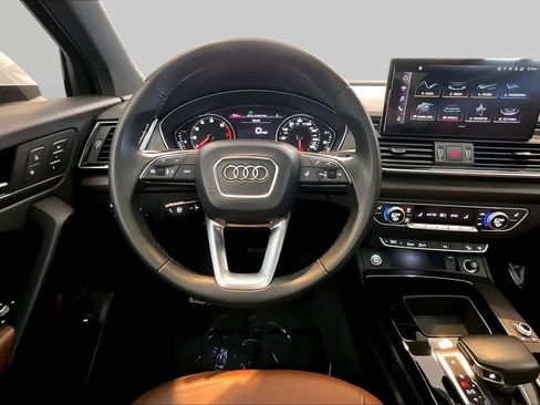 Certified 2023 Audi Q5 2.0T Premium w/ Convenience Package AWD/4WD image 6