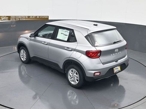 New 2026 Hyundai Venue SE FWD image 19