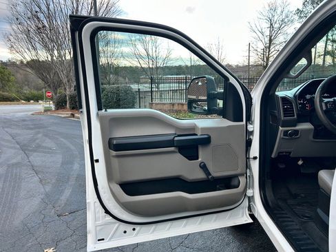 Used 2018 Ford F250 XL w/ XL Value Package image 22