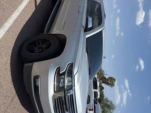 Used 2016 Chevrolet Suburban LTZ AWD/4WD image 2