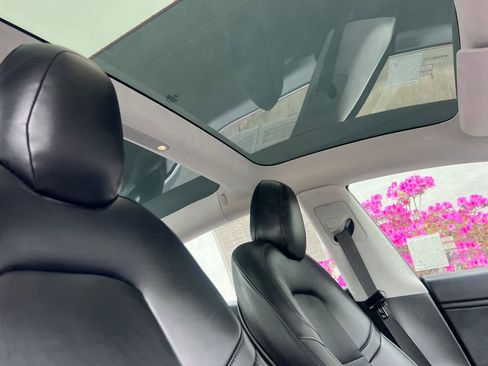 Used 2017 Tesla Model 3 Long Range image 17