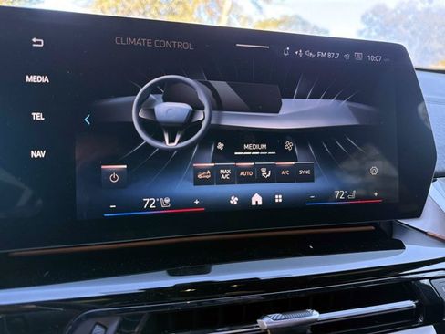 New 2026 BMW X2 xDrive28i w/ Technology Package AWD/4WD image 28