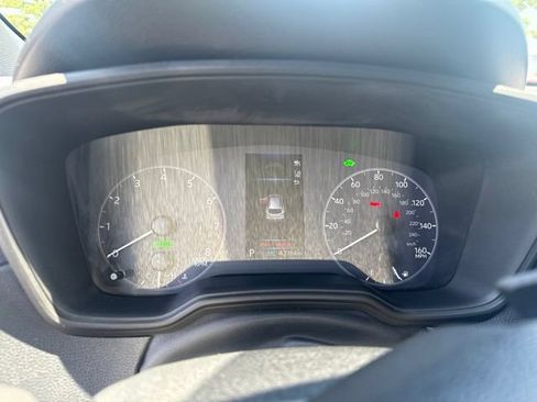 Used 2023 Toyota Corolla Cross AWD Hybrid image 27