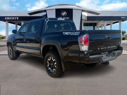 Used 2023 Toyota Tacoma TRD Off-Road w/ Technology Package image 5