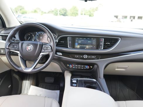 Used 2023 Buick Enclave Avenir AWD/4WD image 22