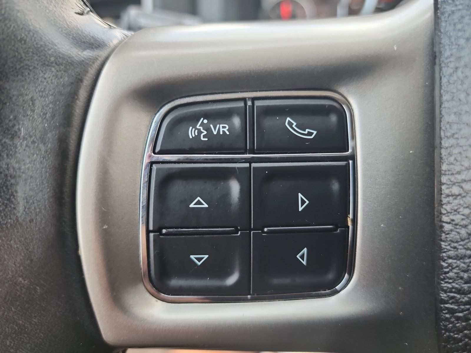 Used 2018 RAM 2500 Laramie w/ Sport Appearance Group AWD/4WD image 23
