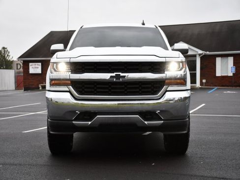 Used 2019 Chevrolet Silverado 1500 LT image 2