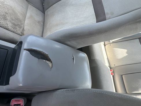 Used 2012 Toyota Camry LE image 16