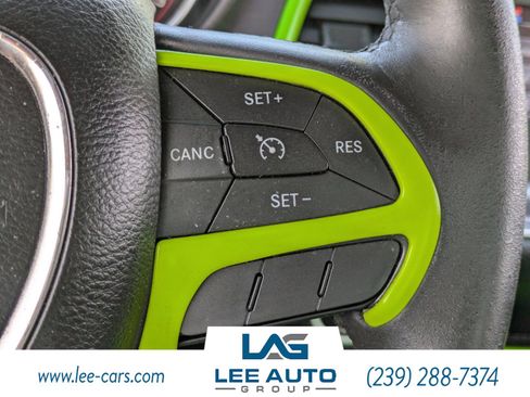 Used 2015 Dodge Challenger R/T w/ Quick Order Package 22B R/T image 19