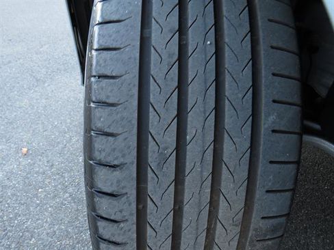 Used 2025 Mercedes-Benz GLS 450 4MATIC image 24