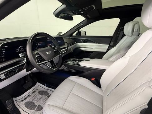 New 2026 Cadillac Lyriq Luxury RWD image 5