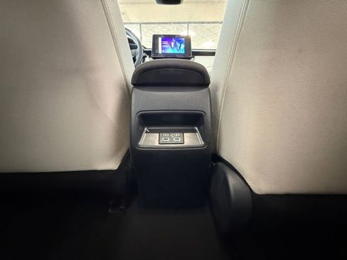 Used 2025 Toyota Corolla LE FWD image 22