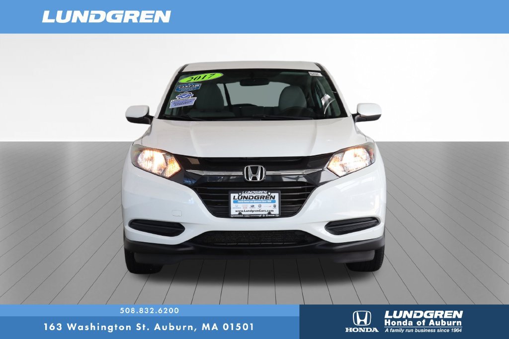 Used 2017 Honda HR-V LX image 3