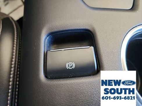 Used 2025 Ford Mustang Coupe image 20