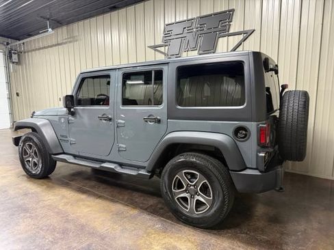 Used 2015 Jeep Wrangler Unlimited Sport w/ Quick Order Package 24S AWD/4WD image 5