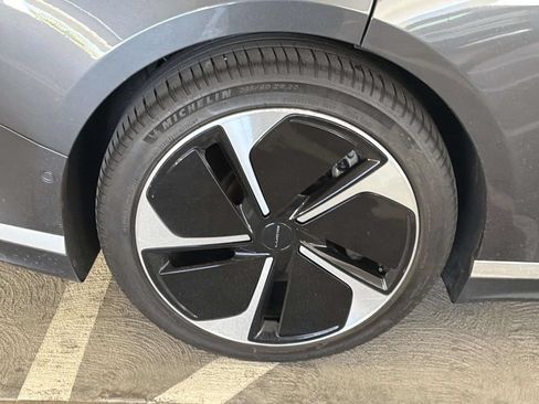 Used 2023 Lucid Air Touring AWD/4WD image 19