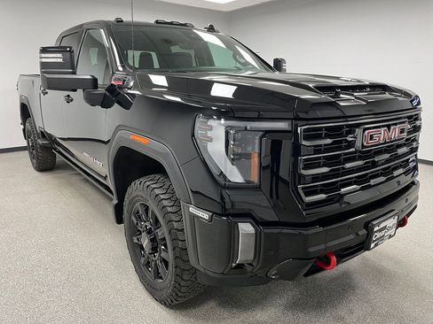 Used 2024 GMC Sierra 3500 AT4 w/ Technology Package AWD/4WD image 2