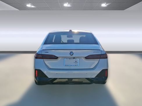 New 2026 BMW 540i xDrive w/ M Sport Package image 10