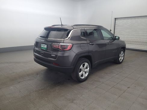 Used 2019 Jeep Compass Latitude w/ Cold Weather Group image 9