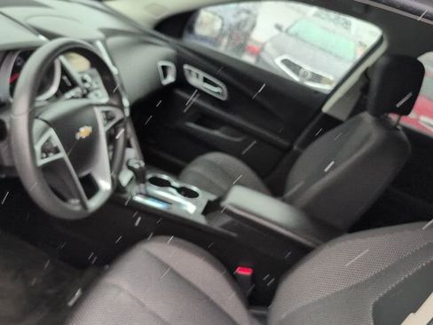 Used 2017 Chevrolet Equinox LT image 11