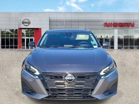 Certified 2024 Nissan Altima 2.5 SV image 11