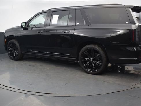 Certified 2026 Cadillac Escalade ESV Sport w/ Touring Package AWD/4WD image 3
