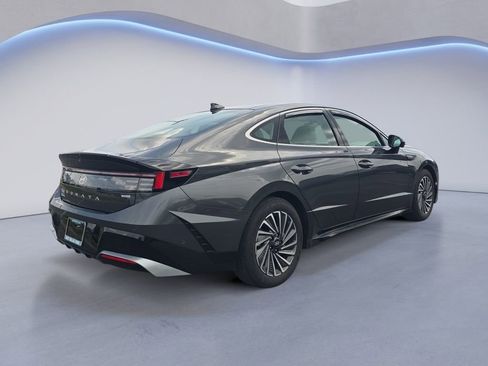 Used 2024 Hyundai Sonata Limited image 5