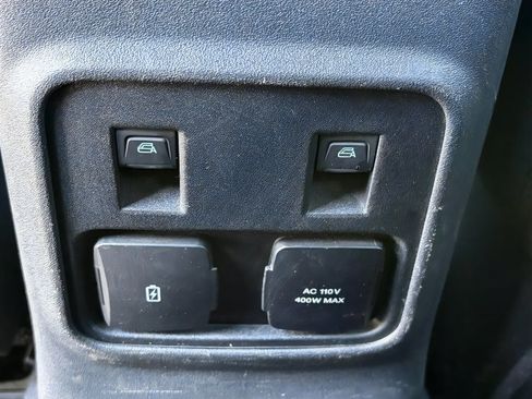 Used 2022 Ford Bronco Outer Banks w/ Sasquatch Package AWD/4WD image 13