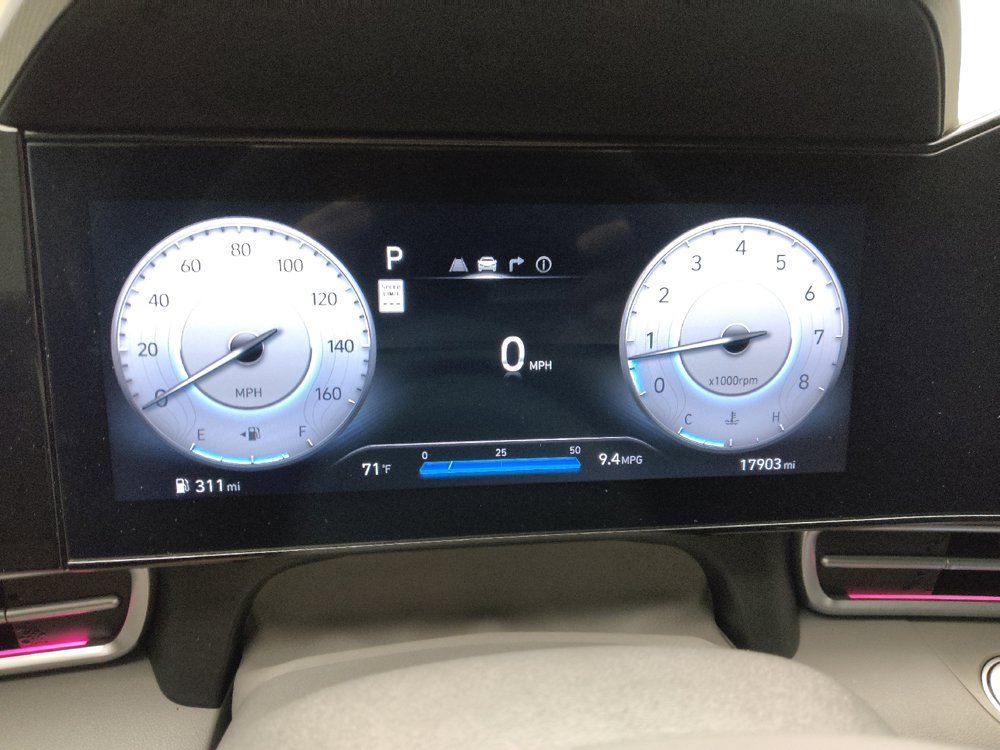 Used 2024 Hyundai Elantra SEL FWD image 23