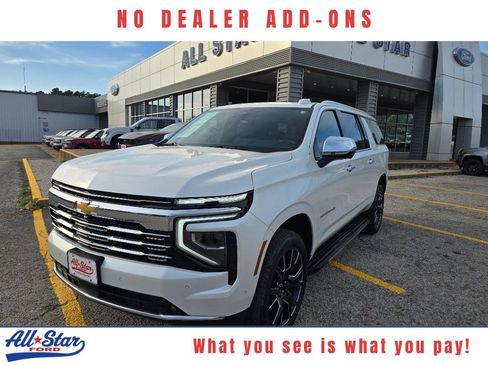 Used 2025 Chevrolet Suburban Premier image 1