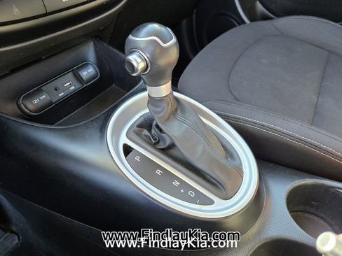 Used 2016 Kia Soul image 24