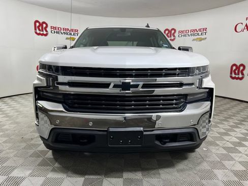 Used 2022 Chevrolet Silverado 1500 LT AWD/4WD image 2