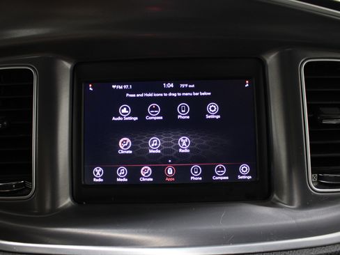 Used 2019 Dodge Charger SXT image 14