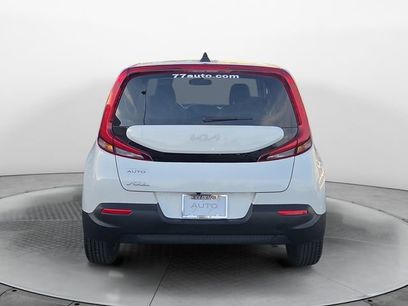 Used 2022 Kia Soul LX